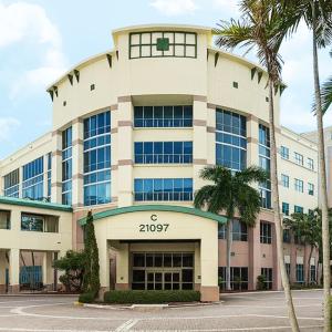 7-Aventura-storefront