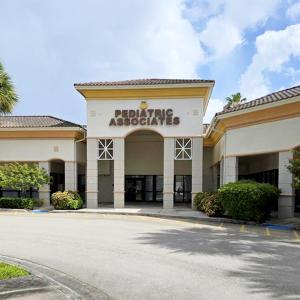 31-Coconut-Creek-storefront